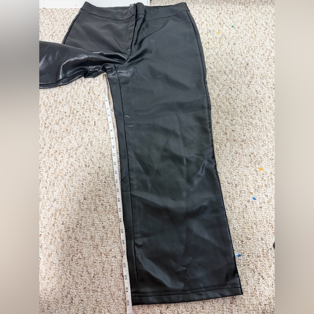 Bagatelle Collection Black Faux Leather pants size M - Picture 4 of 5